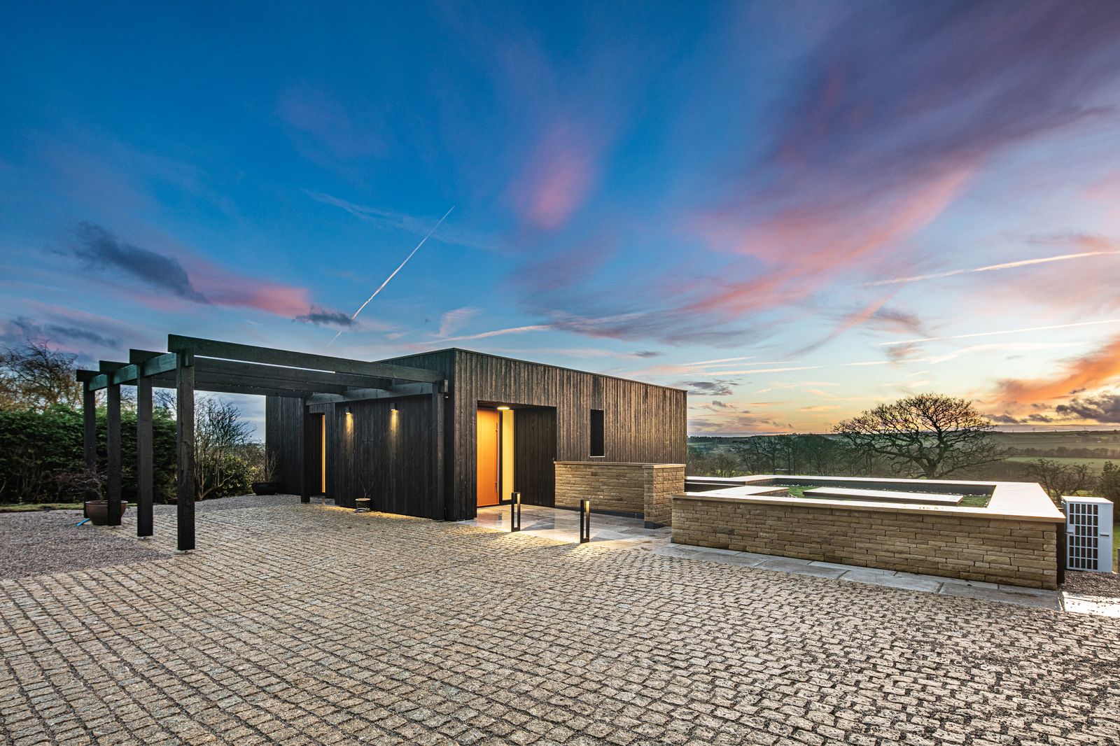 Residential project by HEM Architects